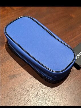 EUC UNISEX CASE Travel Pouch Soft Toiletries Electronics Glasses Blue ALLERGAN